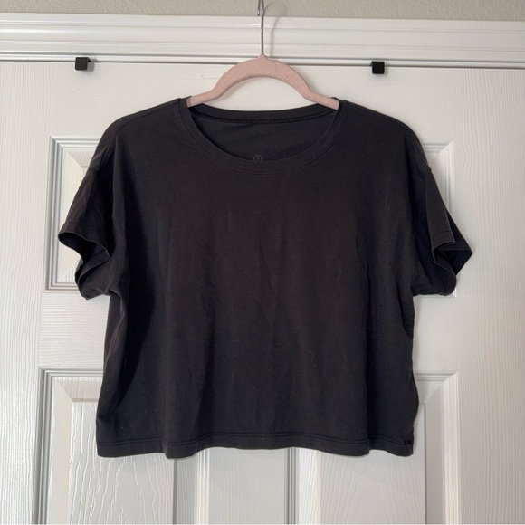 lululemon athletica Black cates tee - Picture 1 of 2